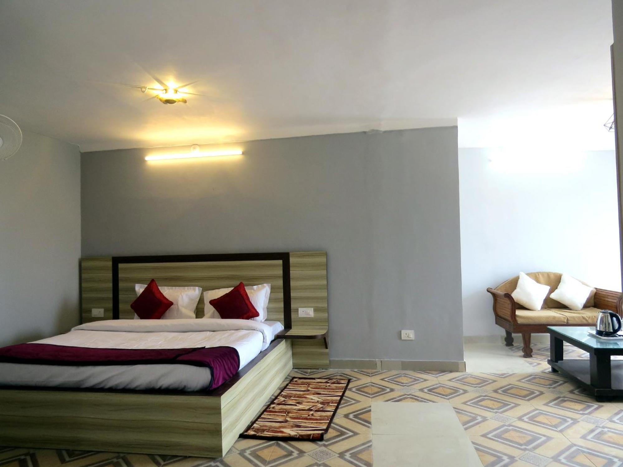Hotel Haya Palace Nainital Esterno foto