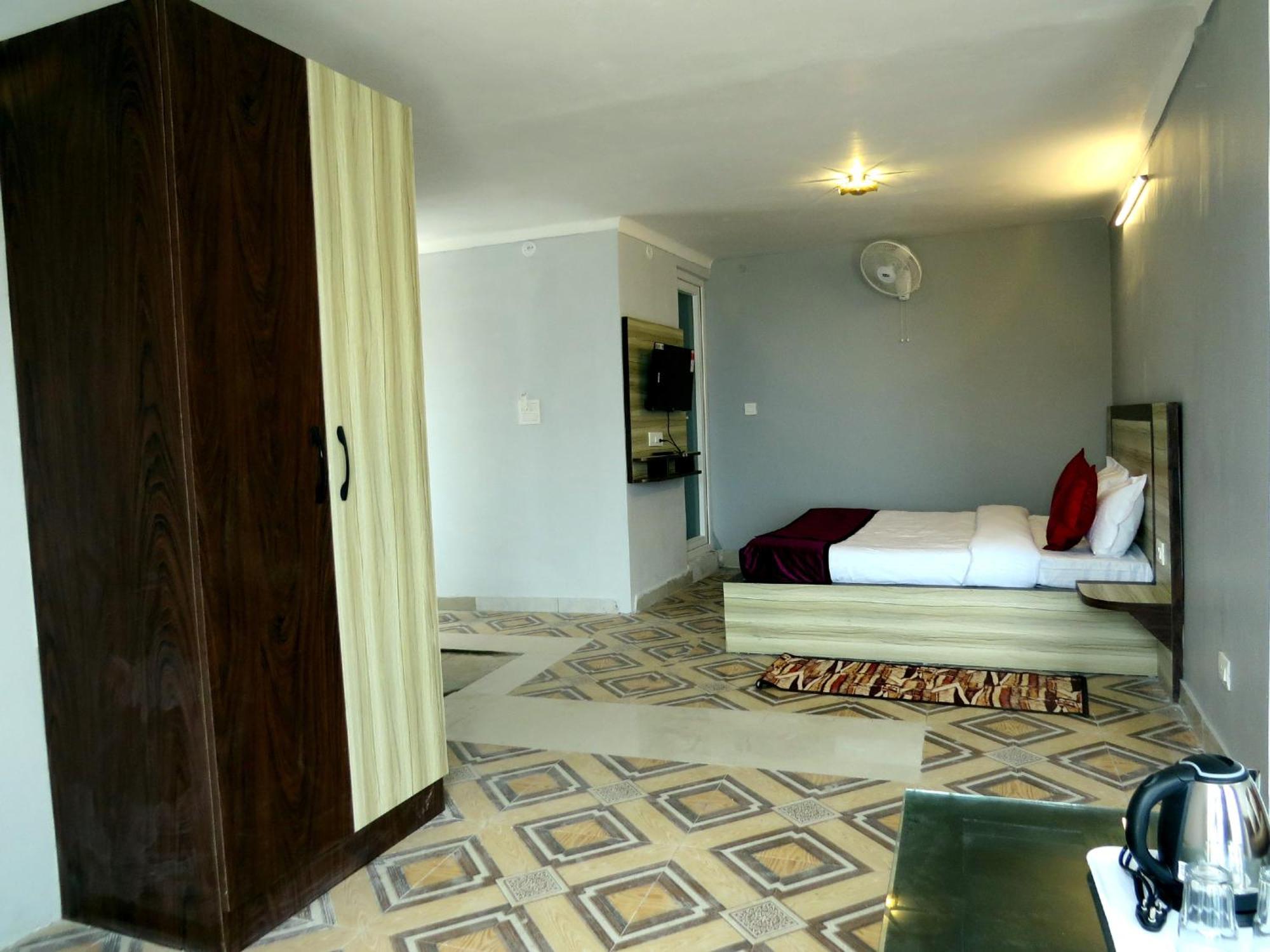 Hotel Haya Palace Nainital Esterno foto